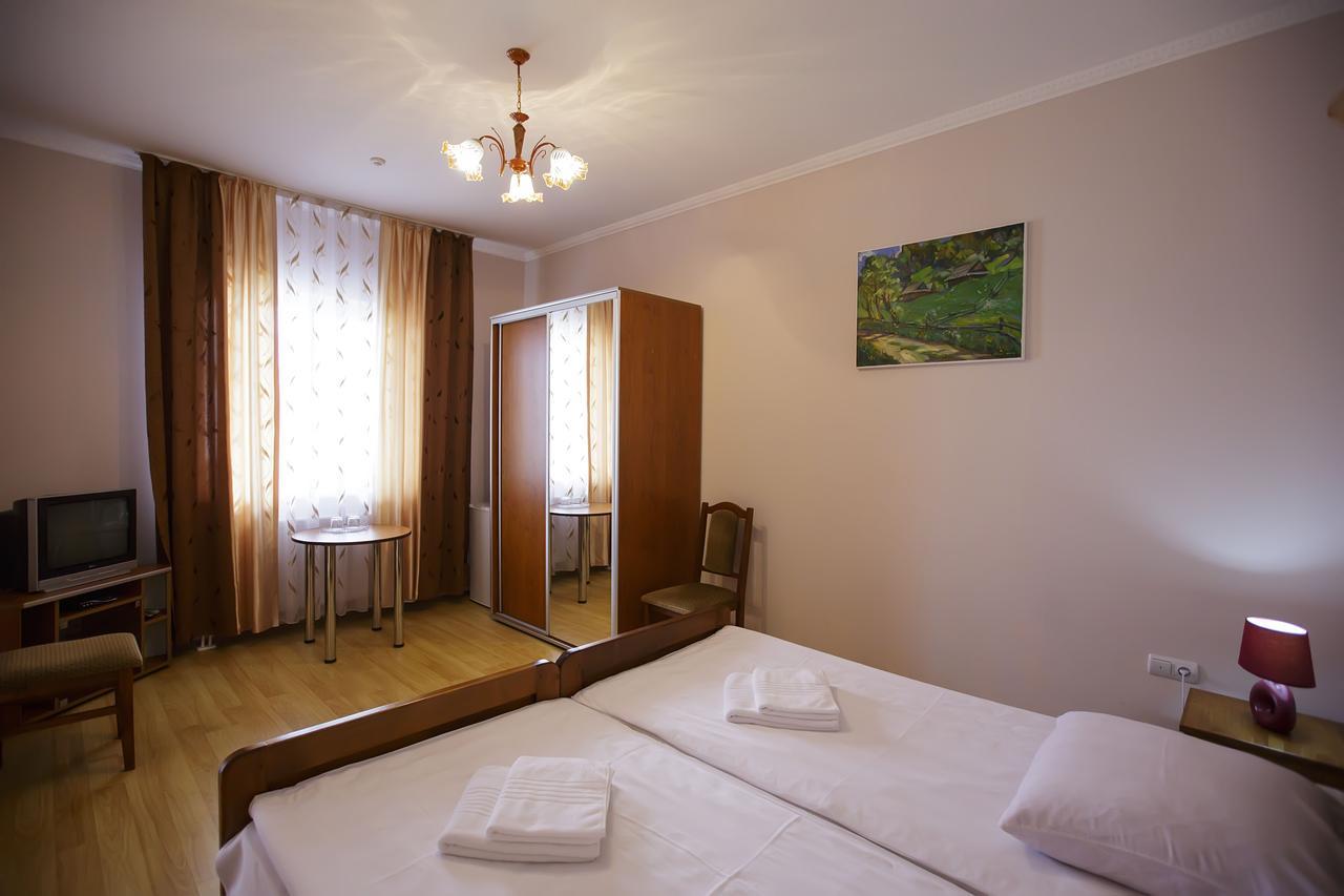 Trembita Hotel Hust Exterior foto
